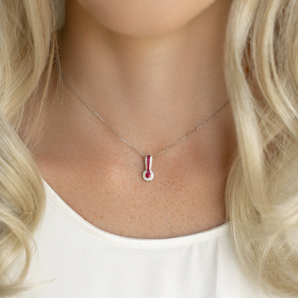 Diamond pendant with Sapphire Delaney