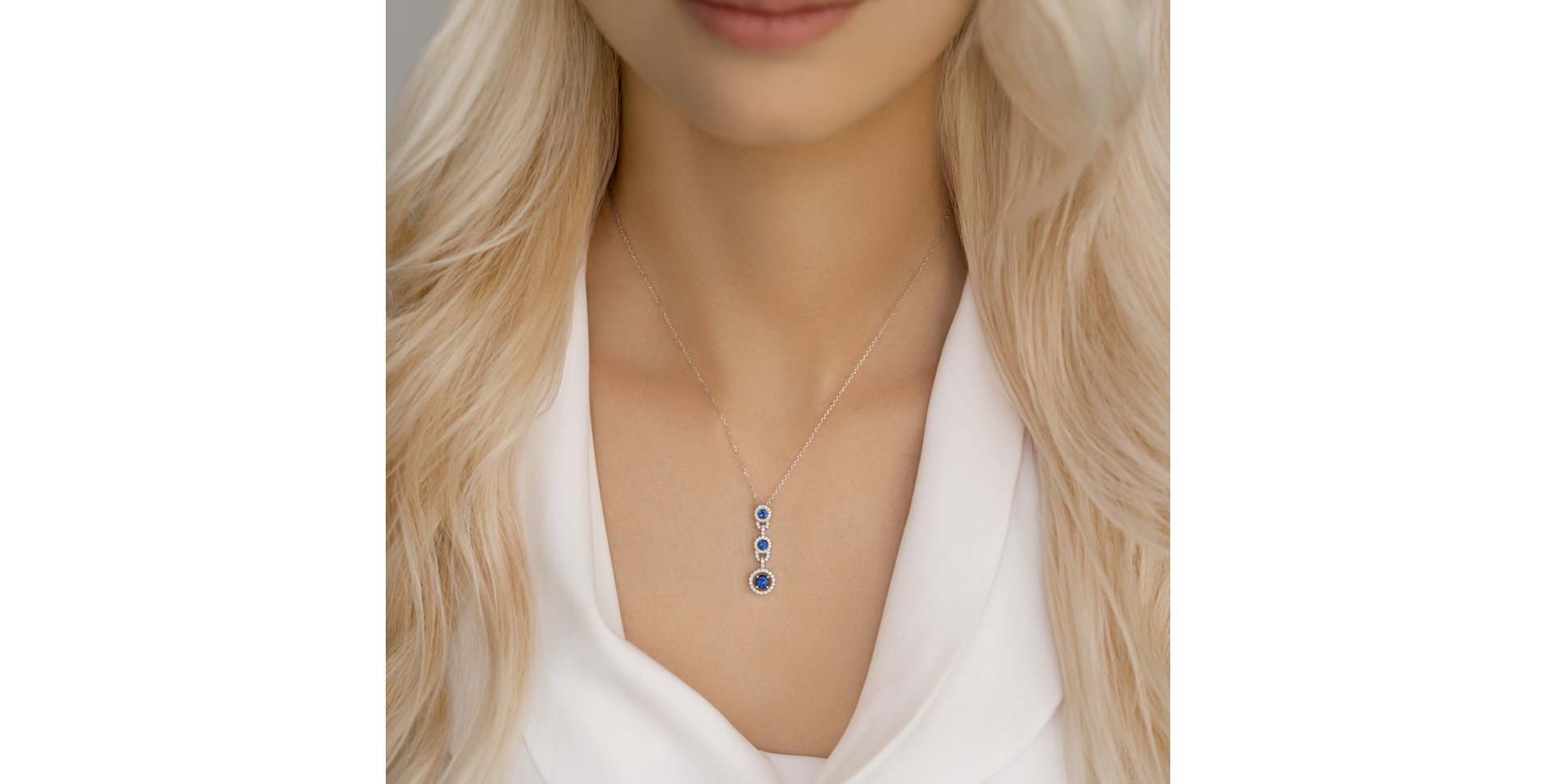 Diamond pendant with Sapphire Memorandum