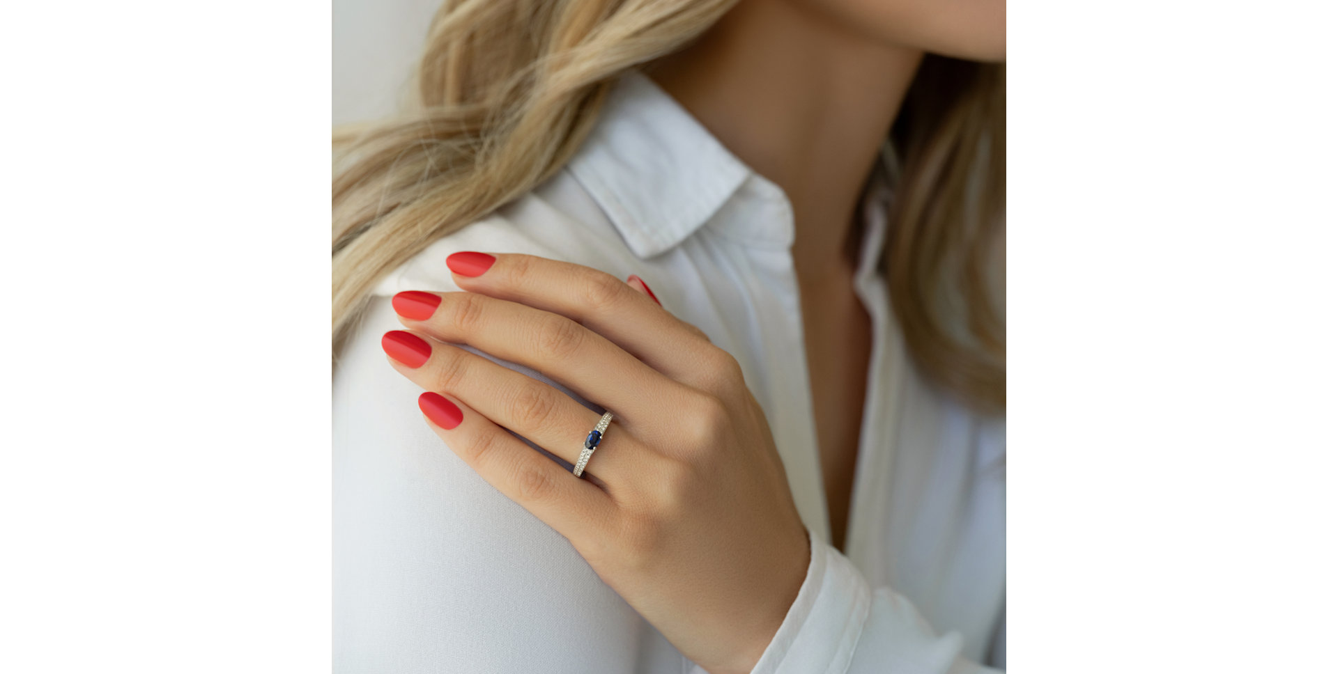 Diamond ring with Sapphire Fenris