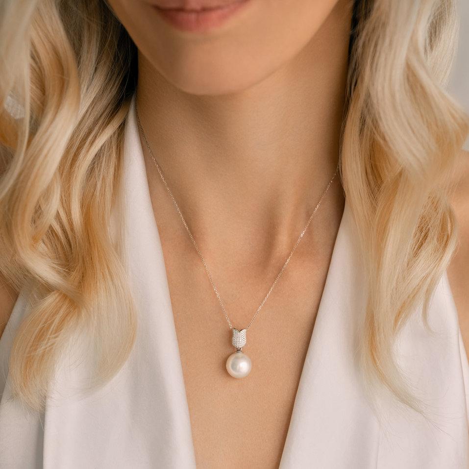 Diamond pendant with Pearl Luminous Sea