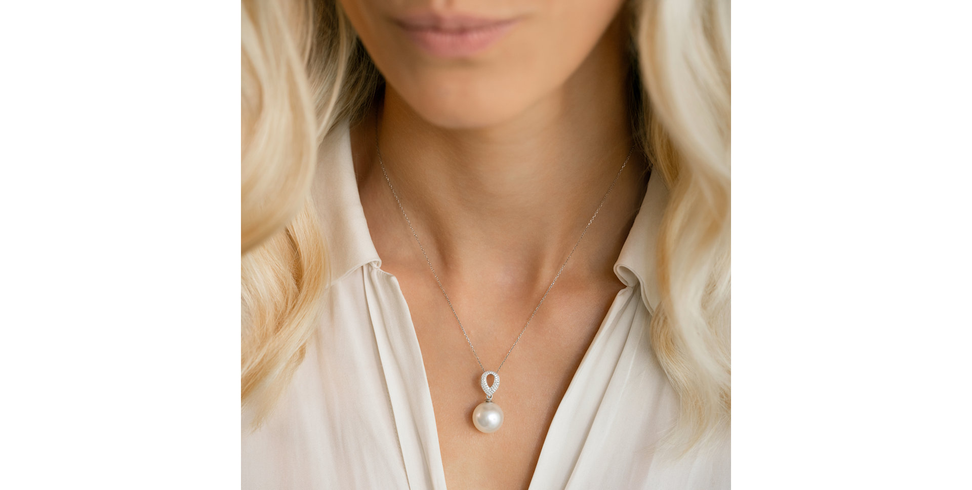 Diamond pendant with Pearl Great Truth