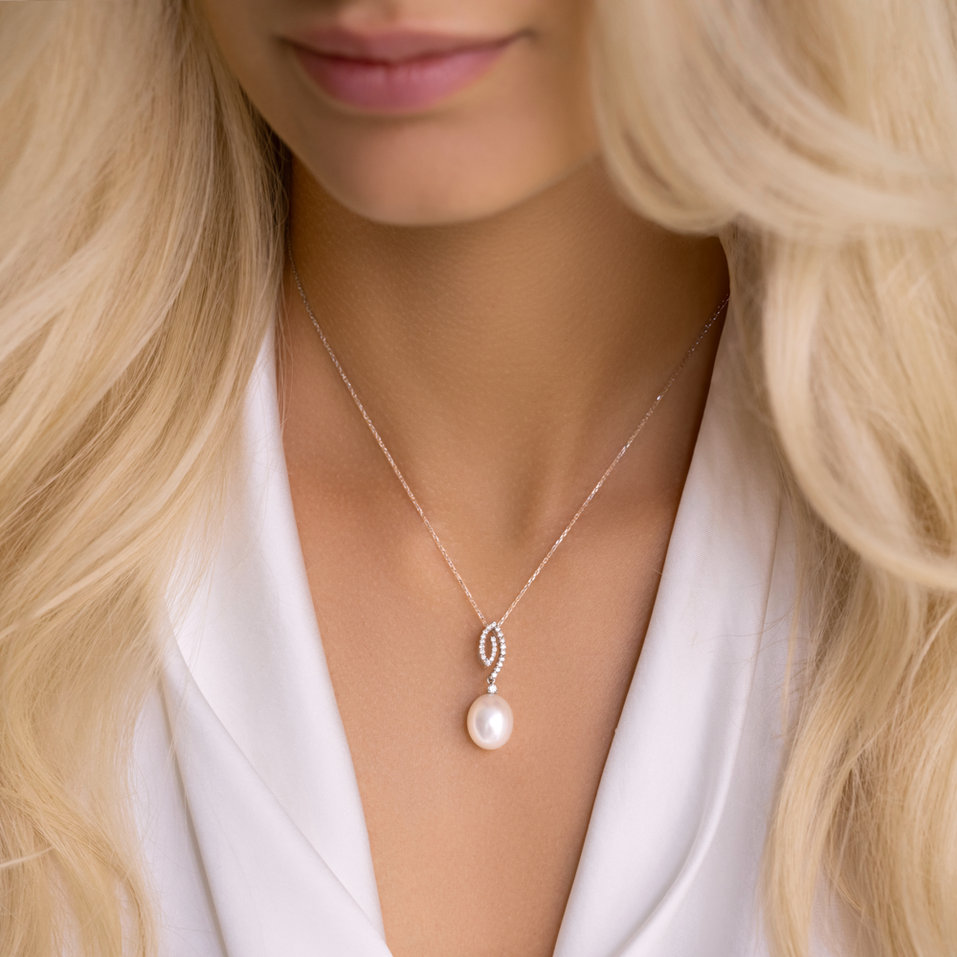 Diamond pendant with Pearl Atlantida Treasure