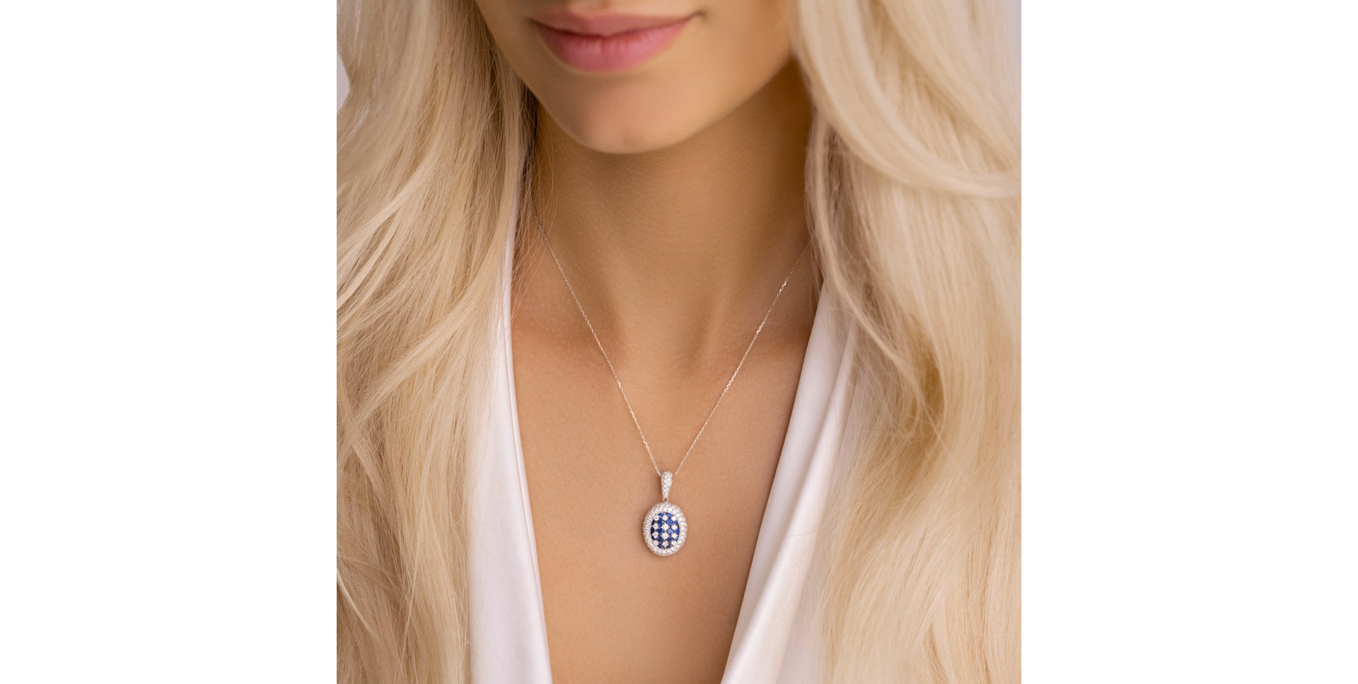 Diamond pendant with Sapphire Amiyah