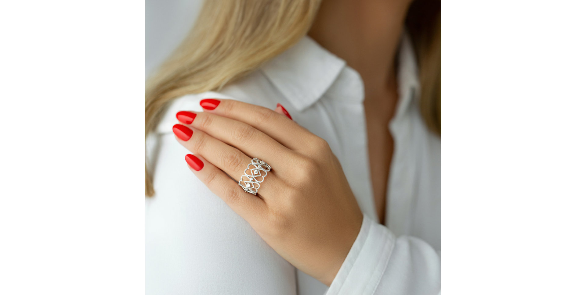 Diamond ring Madam Romantic