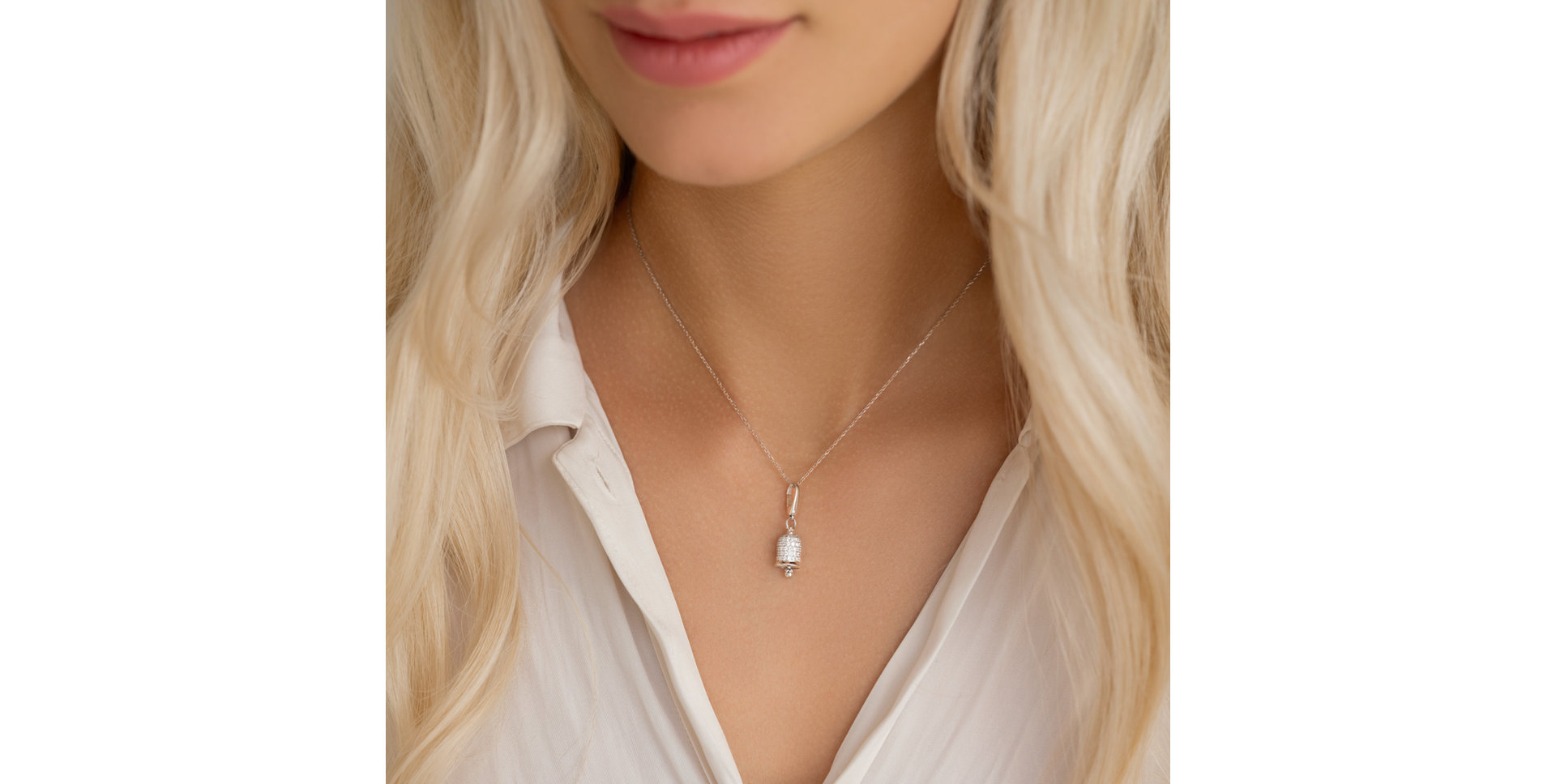 Diamond pendant Bluebell