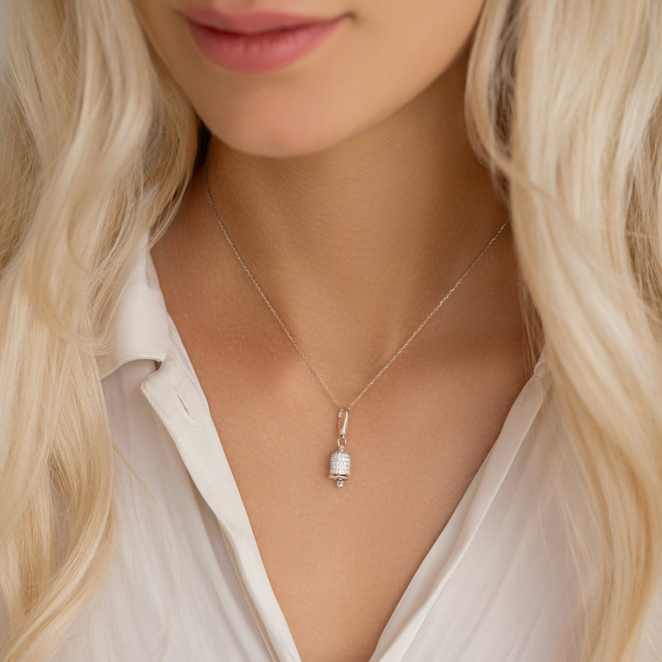 Diamond pendant Bluebell