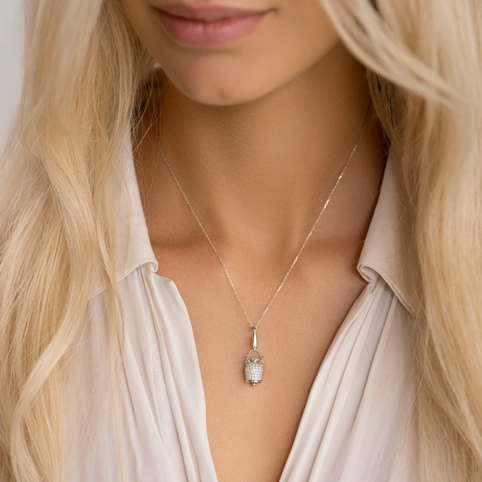 Diamond pendant Mercury