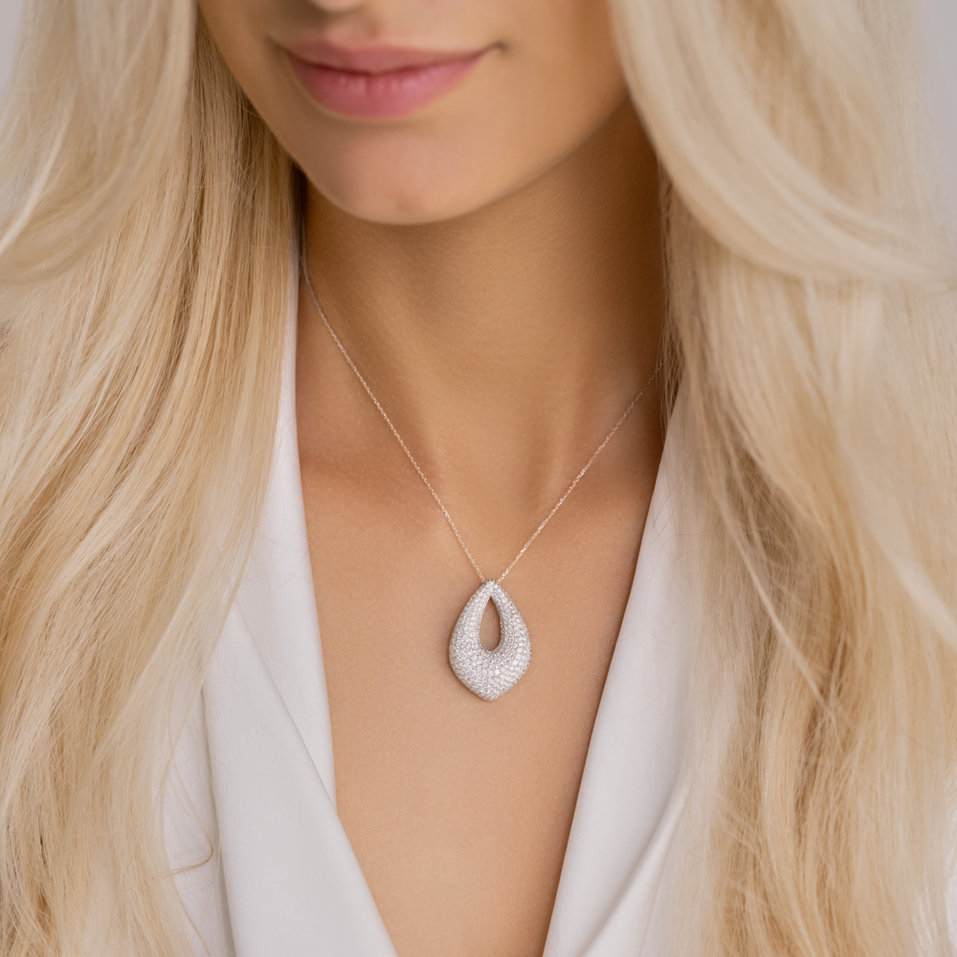 Diamond pendant Orient Poetry