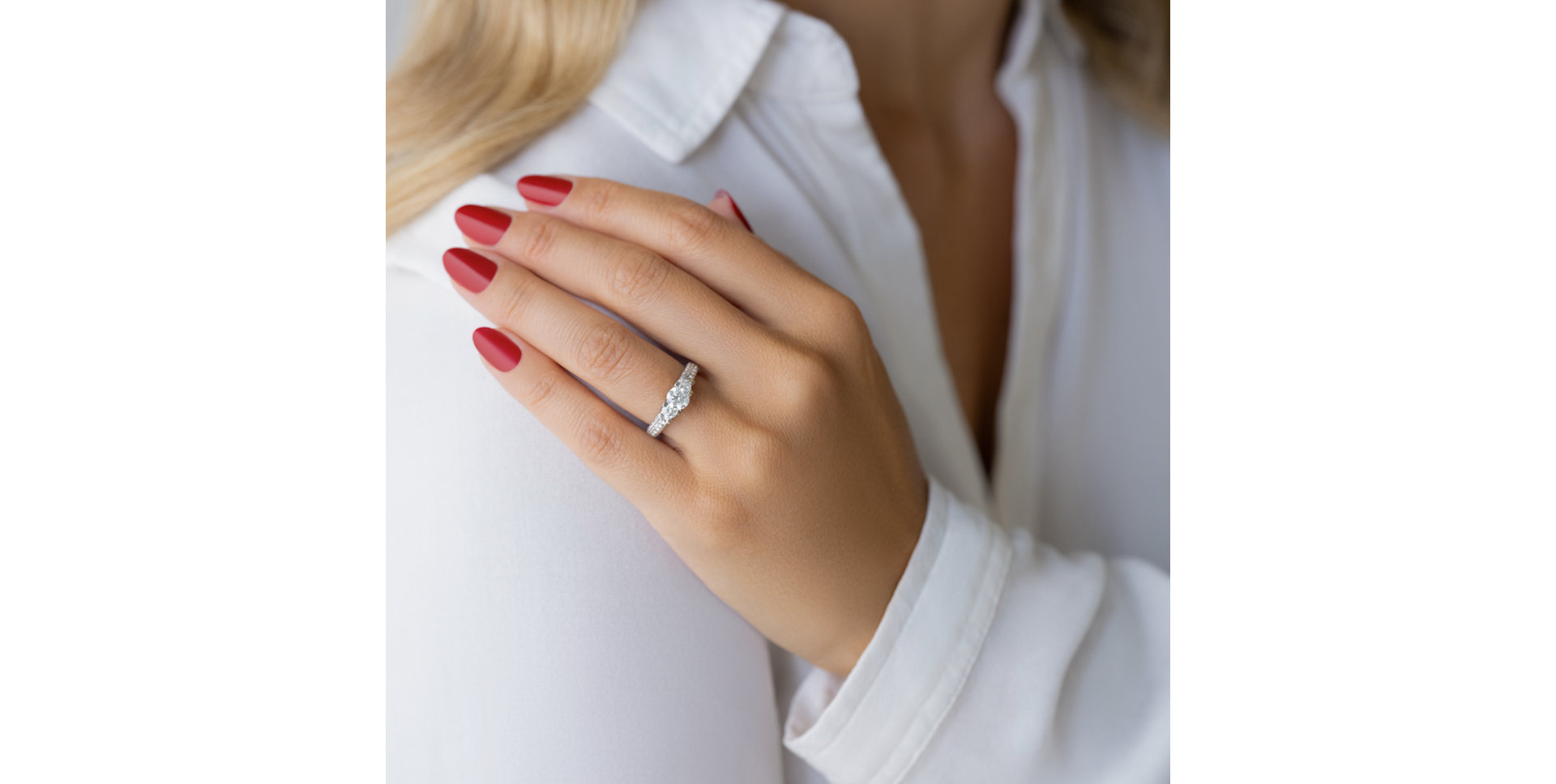 Diamond ring Julia