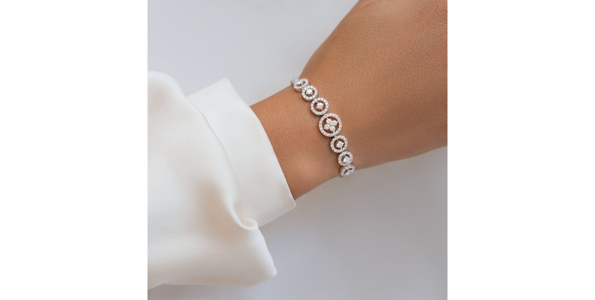 Bracelet with diamonds Georgeous