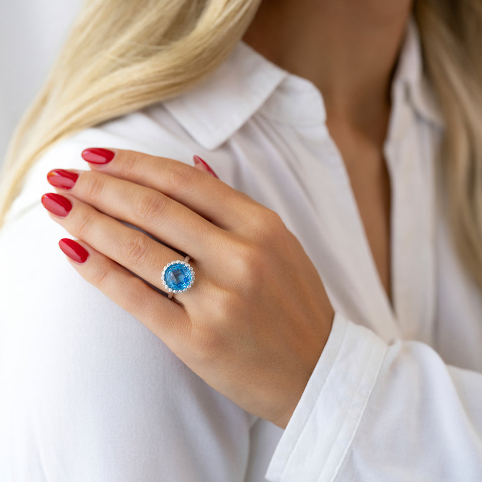 Diamond ring with Topaz Ileana
