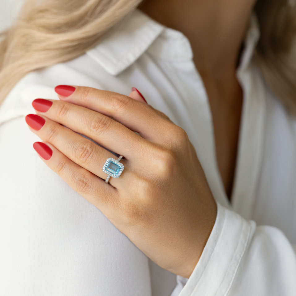 Diamond ring with Topaz Queen of Time