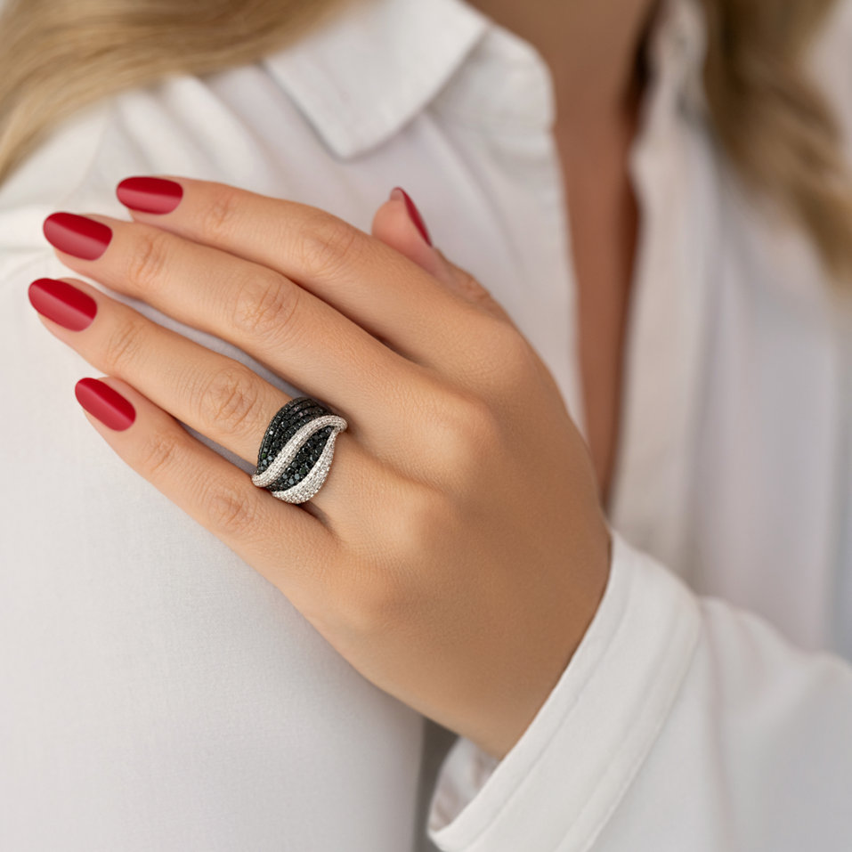Ring with black and white diamonds Black and White Storm