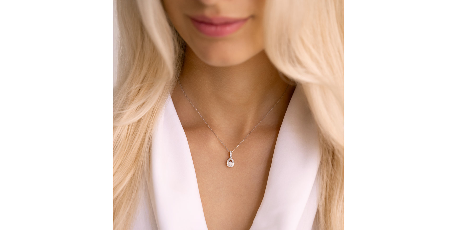 Diamond pendant Zohar