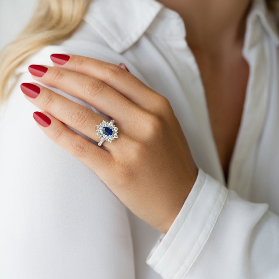 Diamond ring with Sapphire Dallis