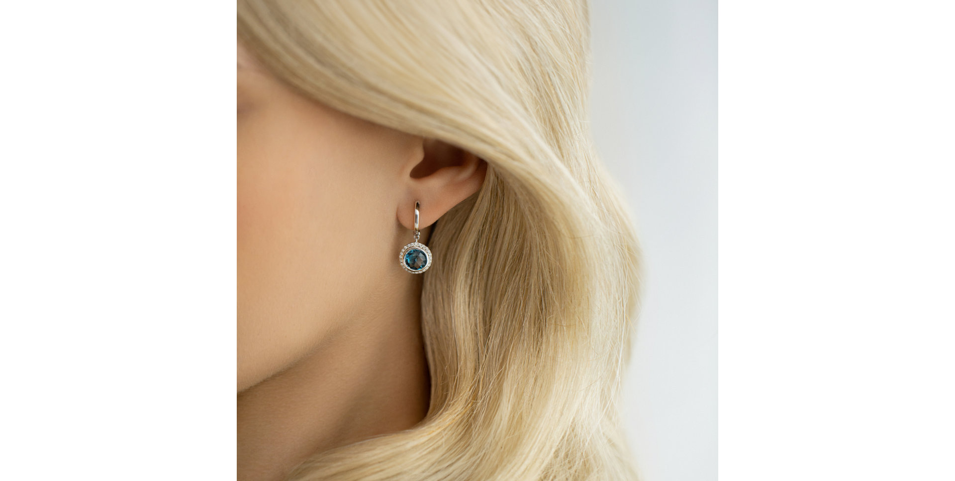 Diamond earrings with Topaz Iridescent