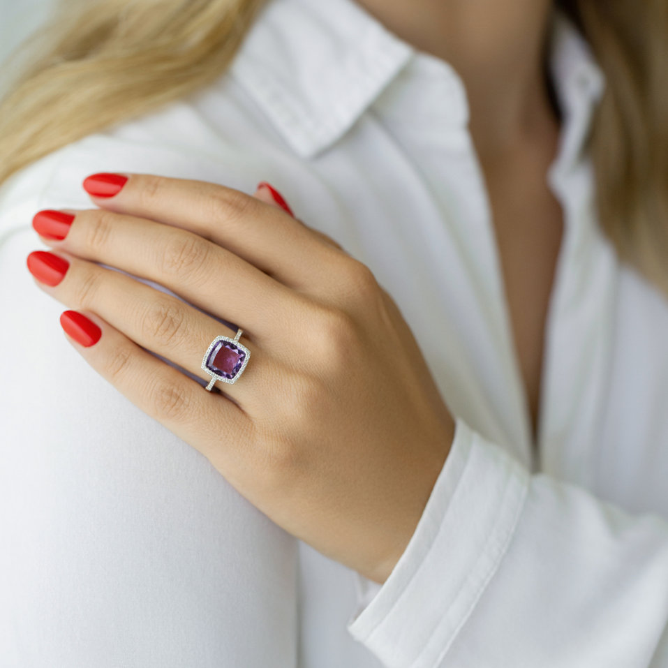 Diamond rings with Amethyst Lumière