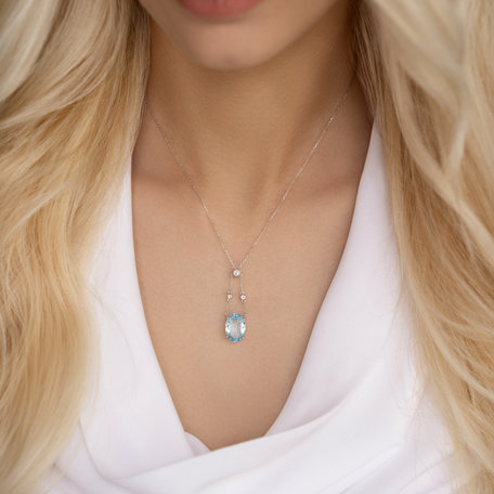 Diamond pendant with Quartz Koridon