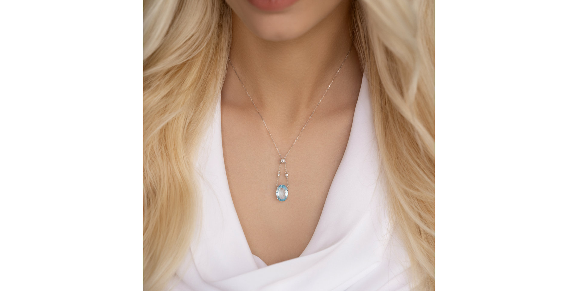 Diamond pendant with Topaz Koridon
