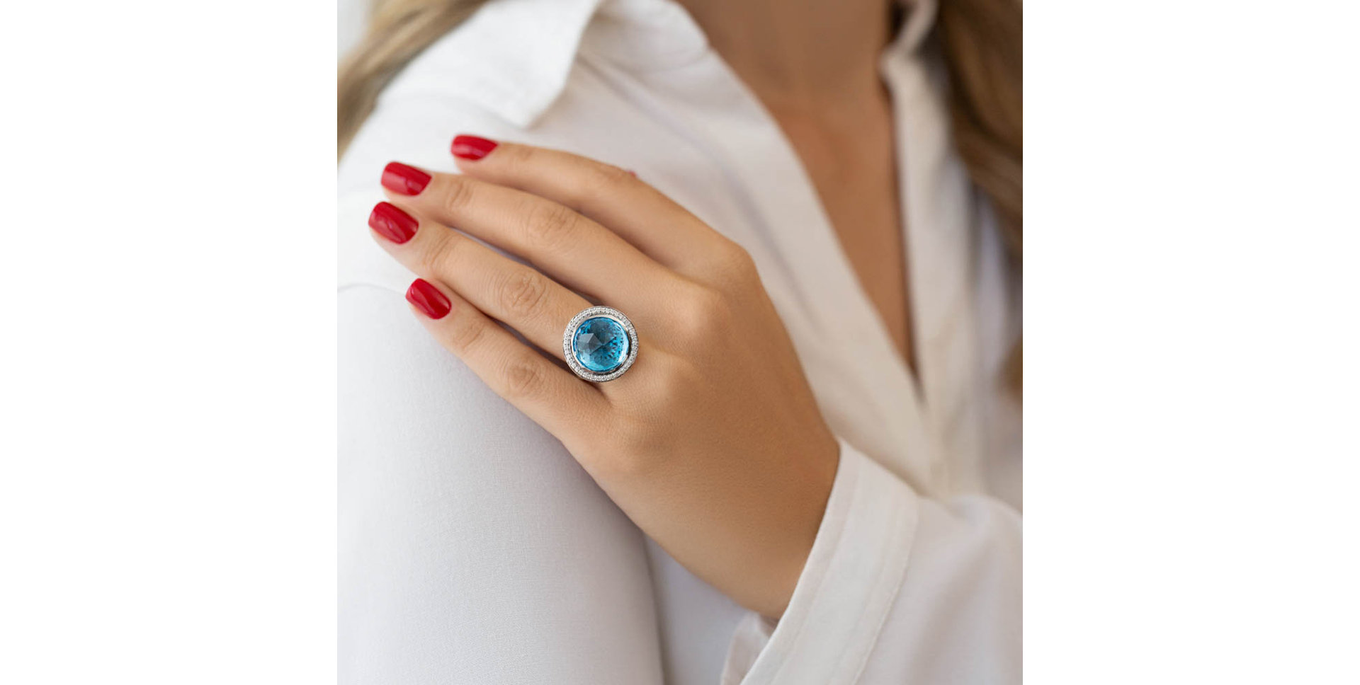 Diamond ring with Topaz Astral Eminence