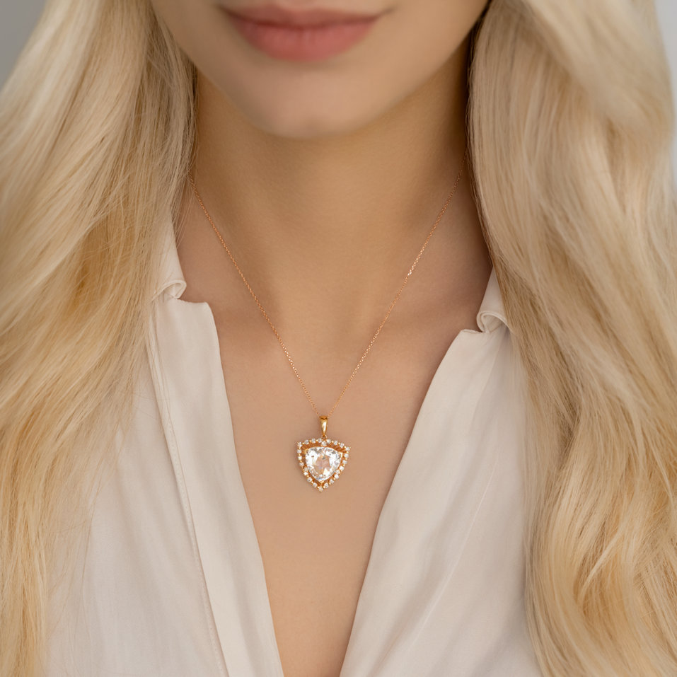 Diamond pendant with Topaz Deralf