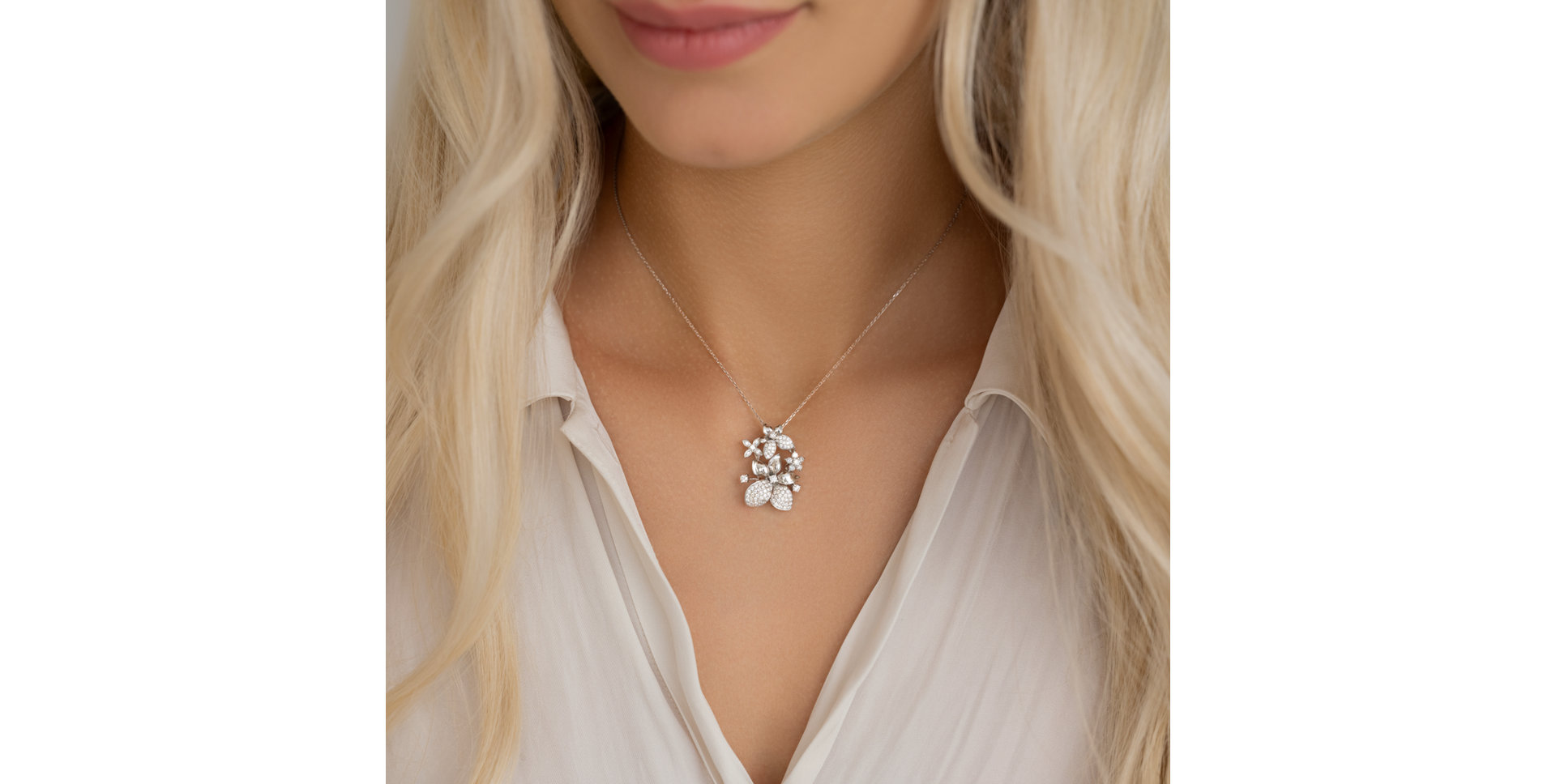 Diamond pendant Myrtle