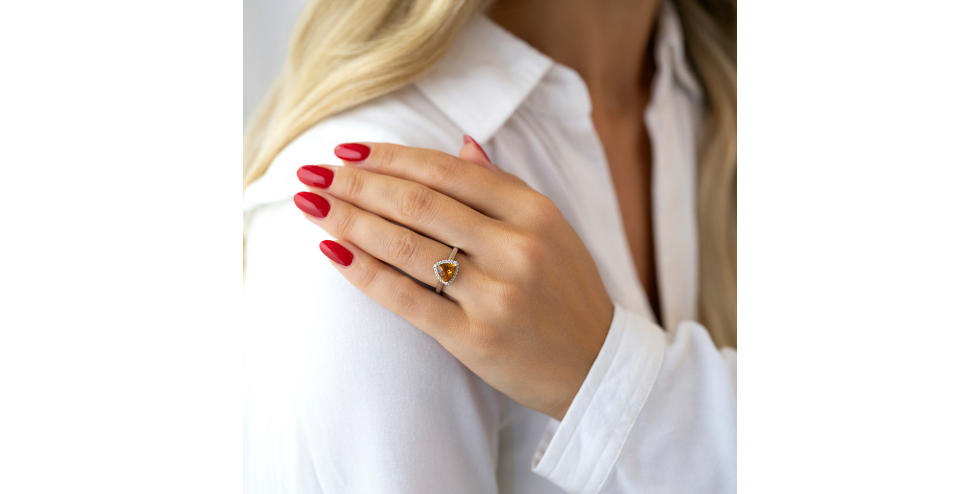 Ring with Citrine and diamonds Luciole