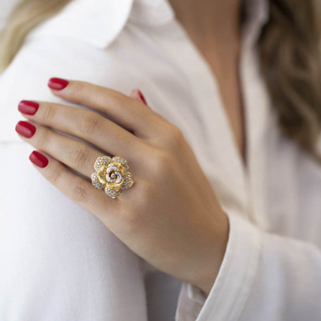 Ring with white and brown diamonds Aristocrat Rose