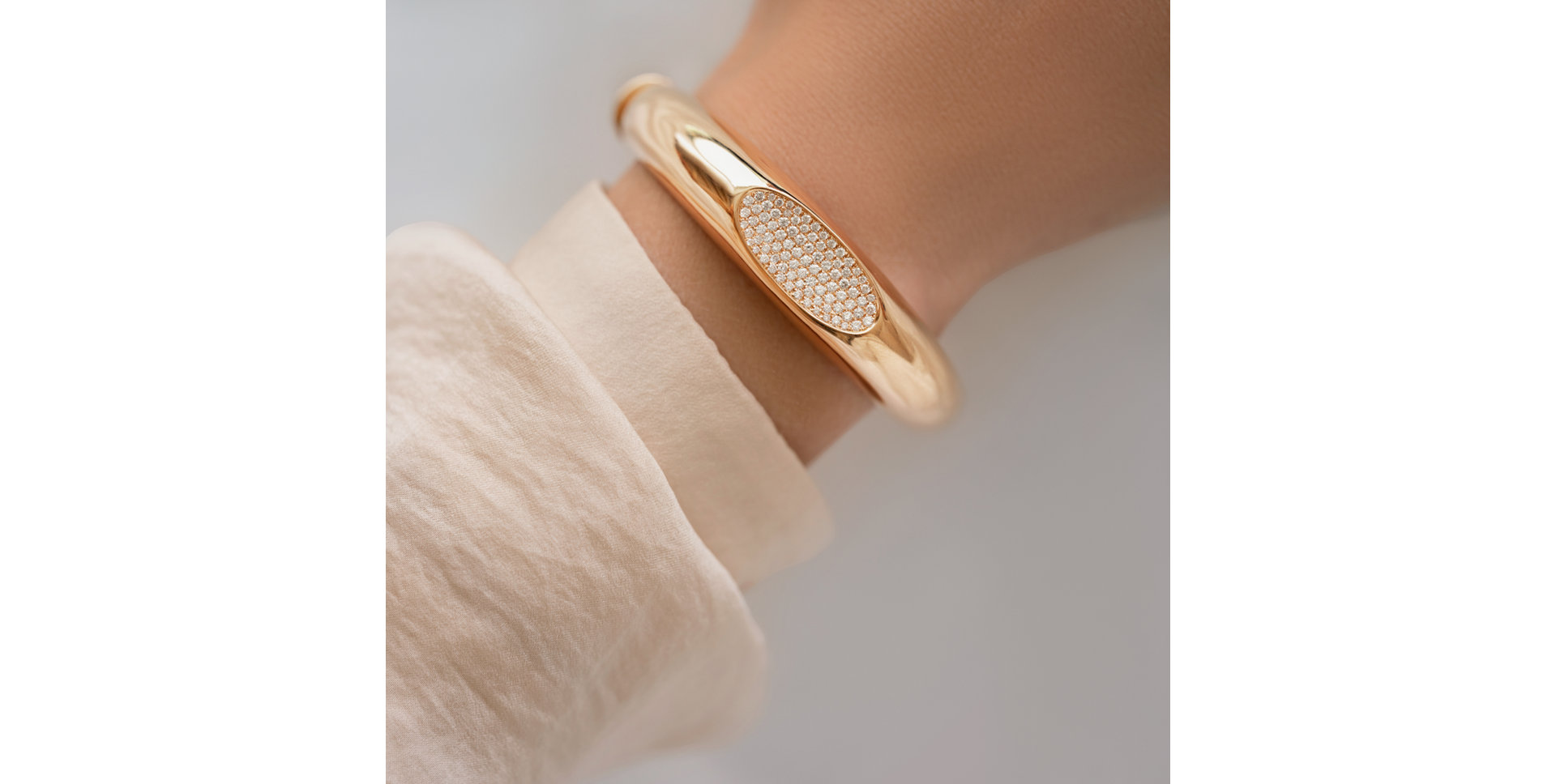 Bracelet with diamonds Dionisius