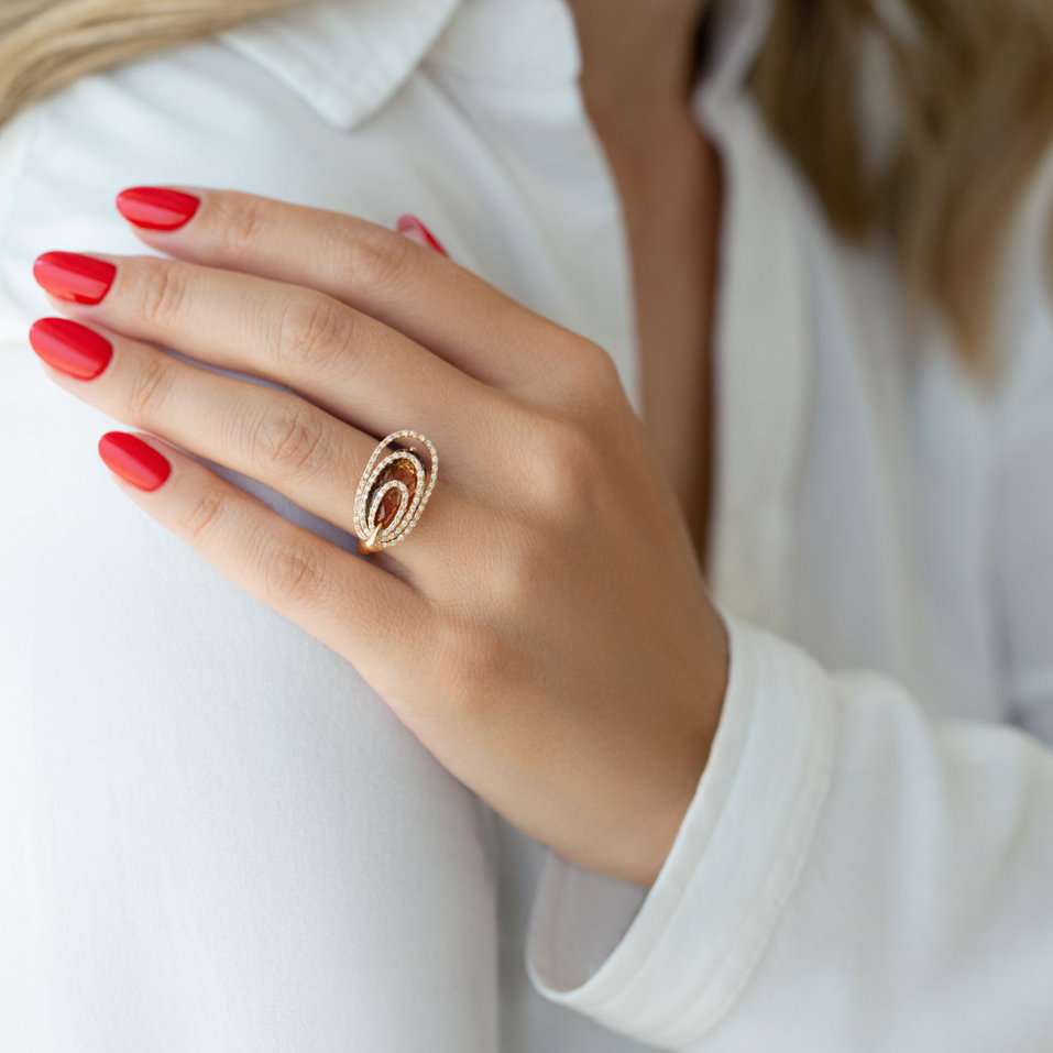 Diamond ring with Quartz Yesenia