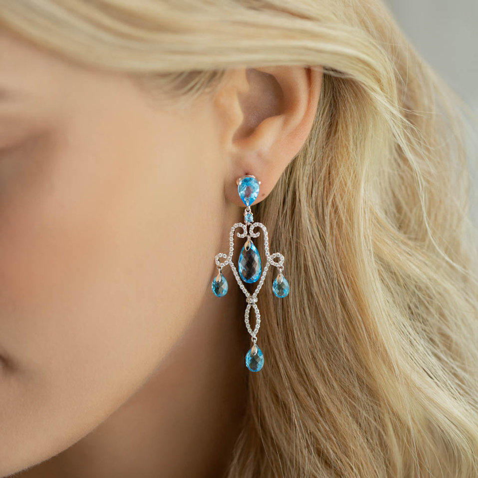 Diamond earrings with Topaz Keleseth
