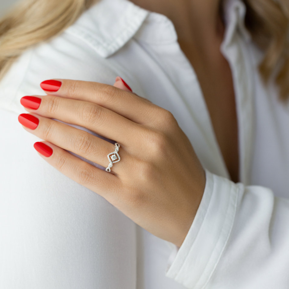 Diamond ring Silence of Luxury