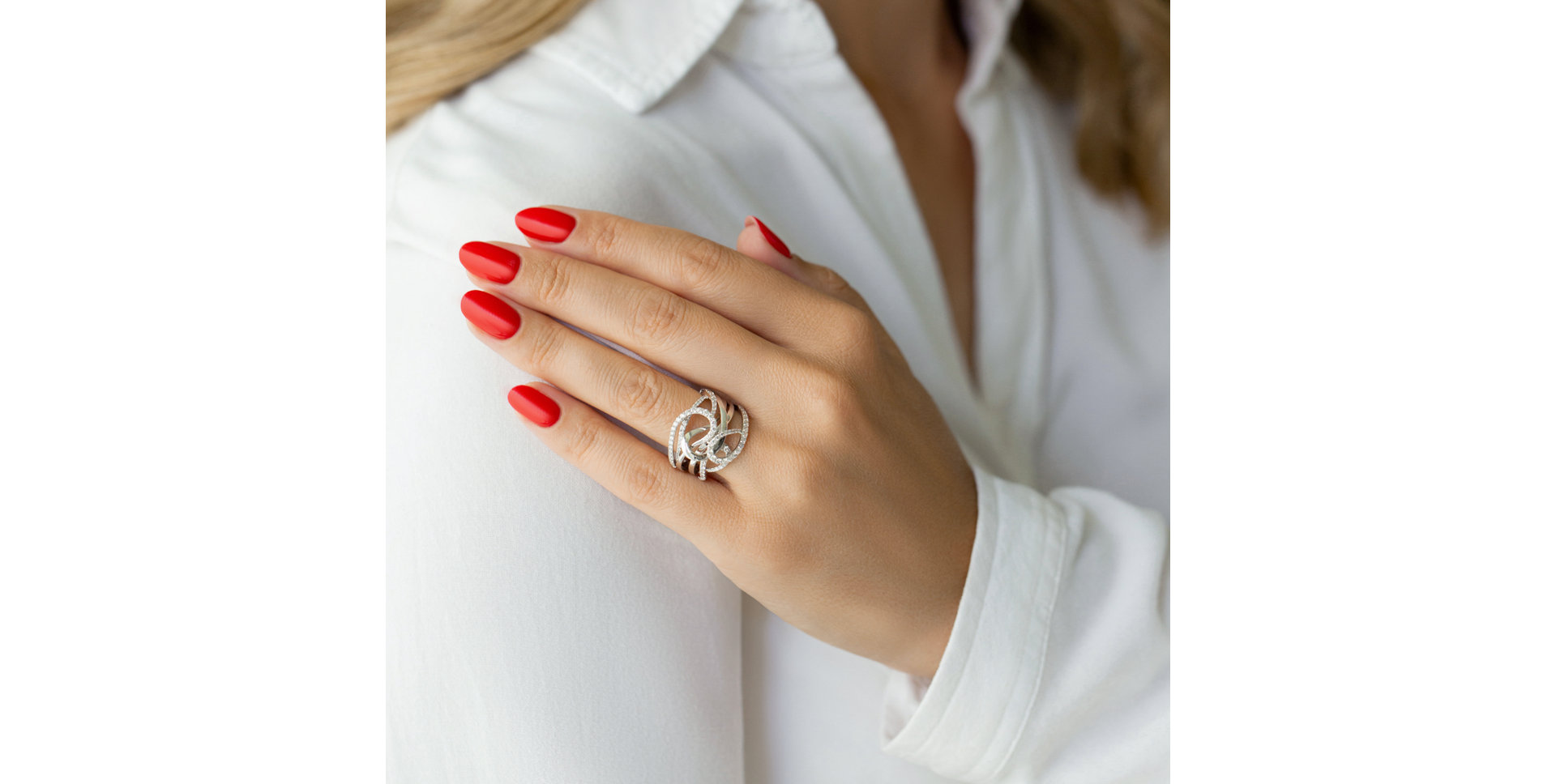 Diamond ring Midnight Masquerade