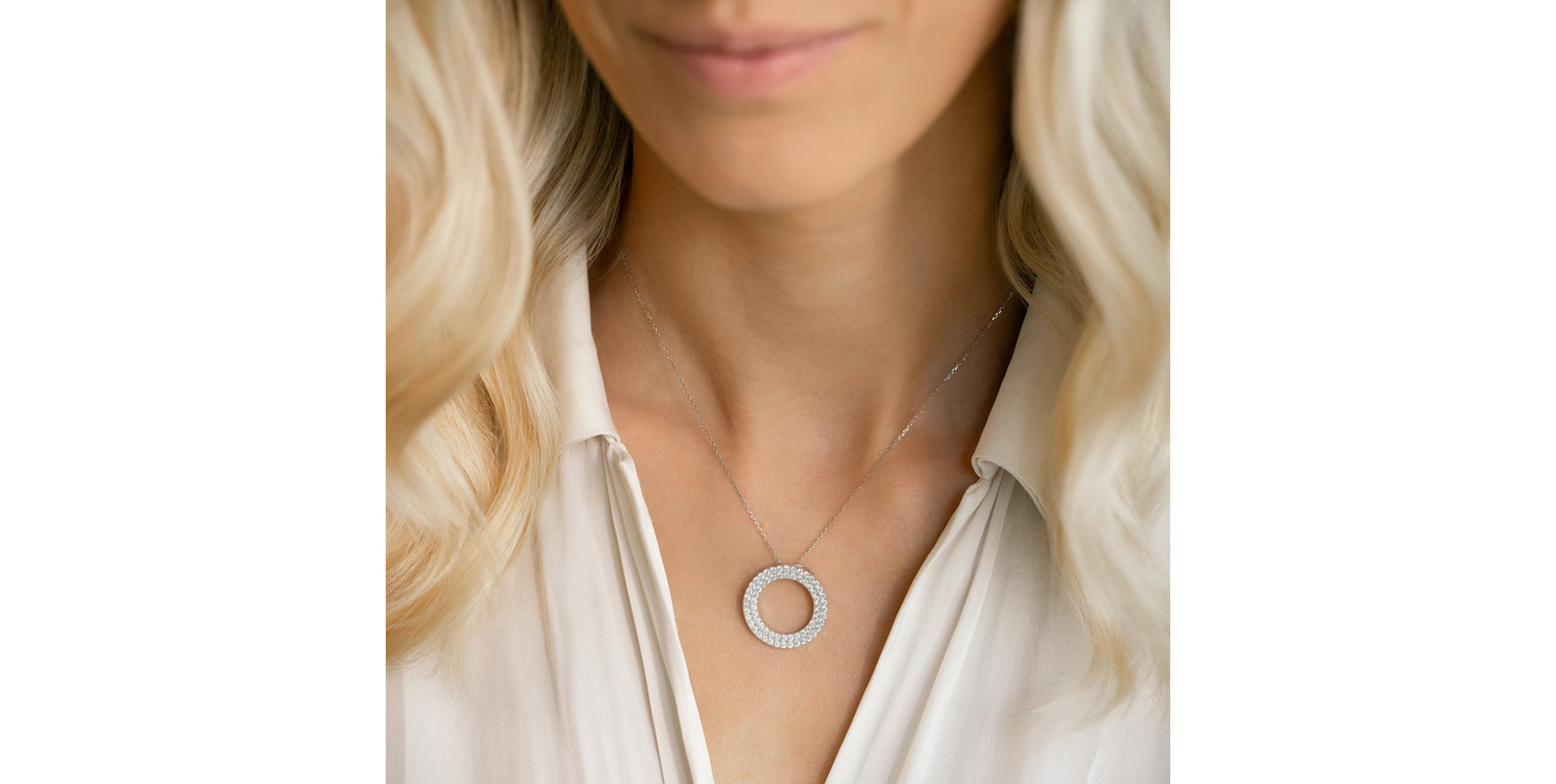 Diamond pendant Geometric Sun