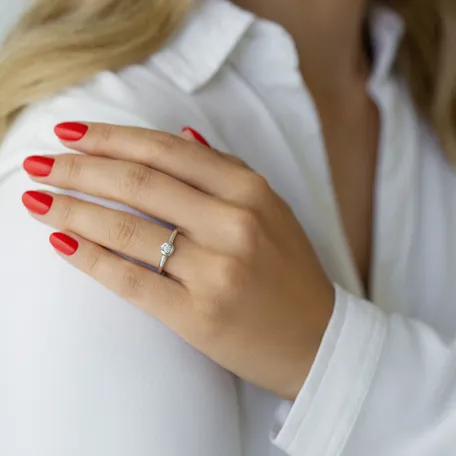 Diamond ring Magwitch