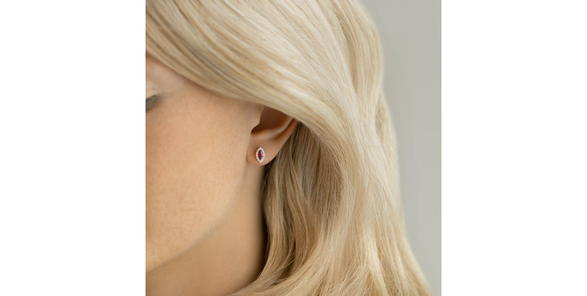 Diamond earrings with Ruby Sign of Desire