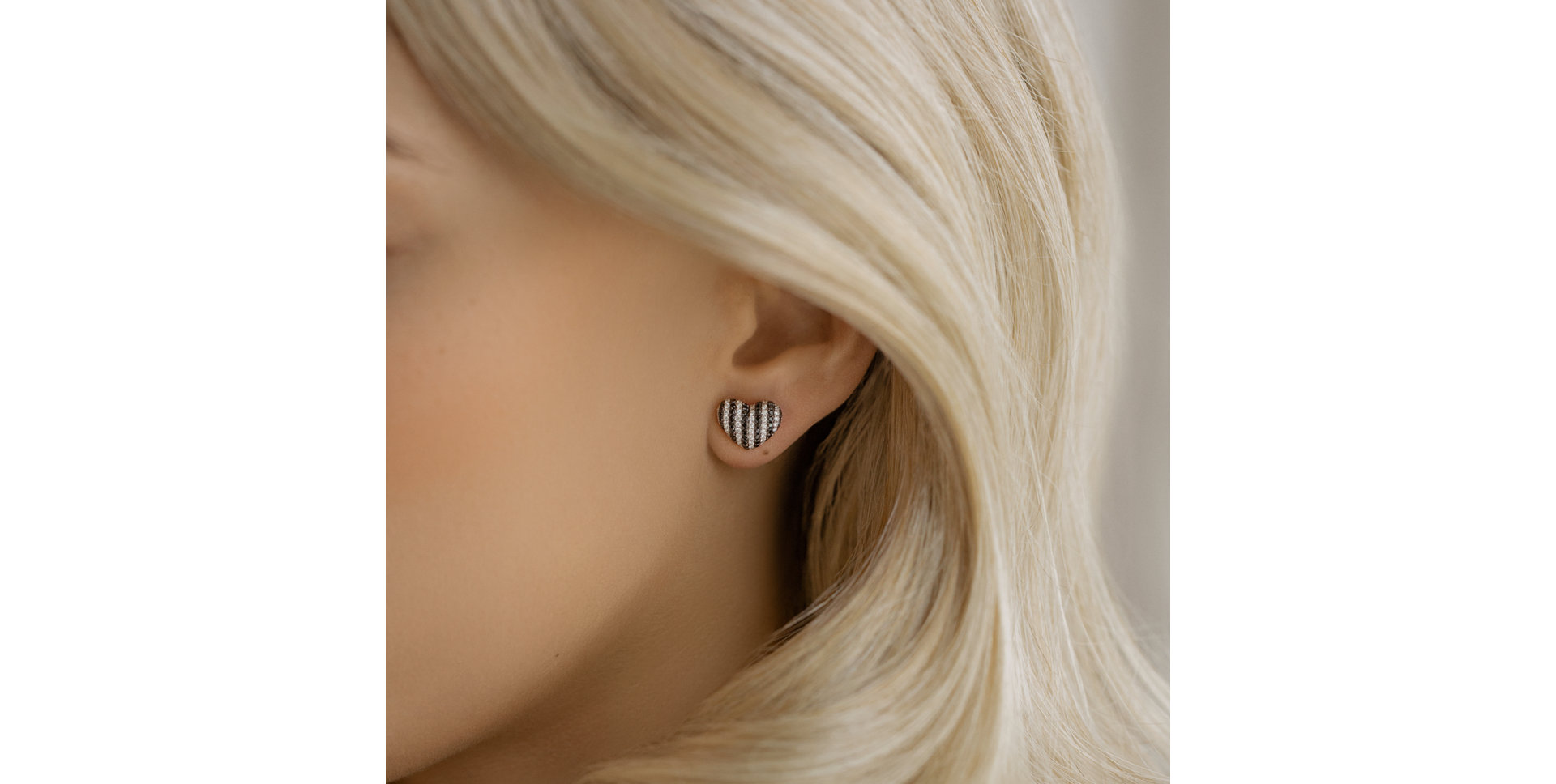 Earrings with black and white diamonds Lavinia