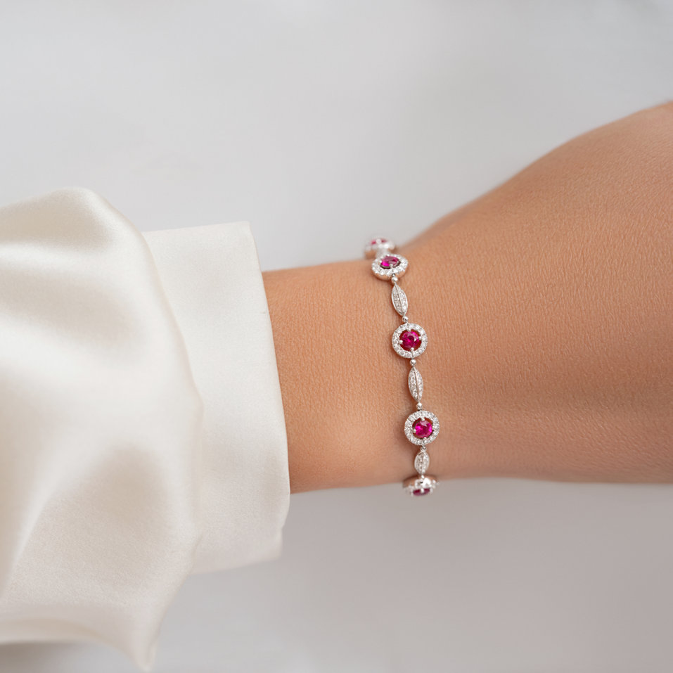Diamond bracelet with Ruby Sandrre