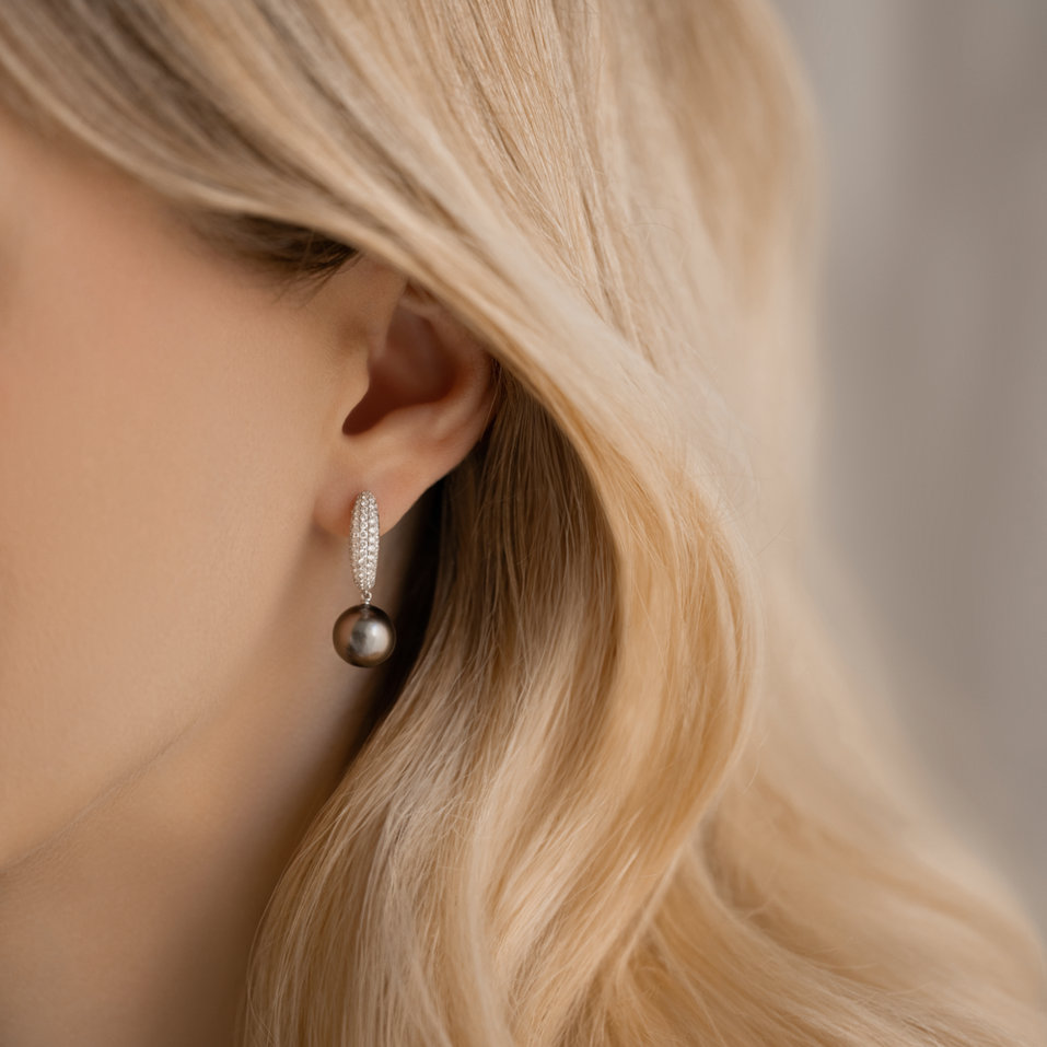 Diamond earrings with Pearl Eternal Waters