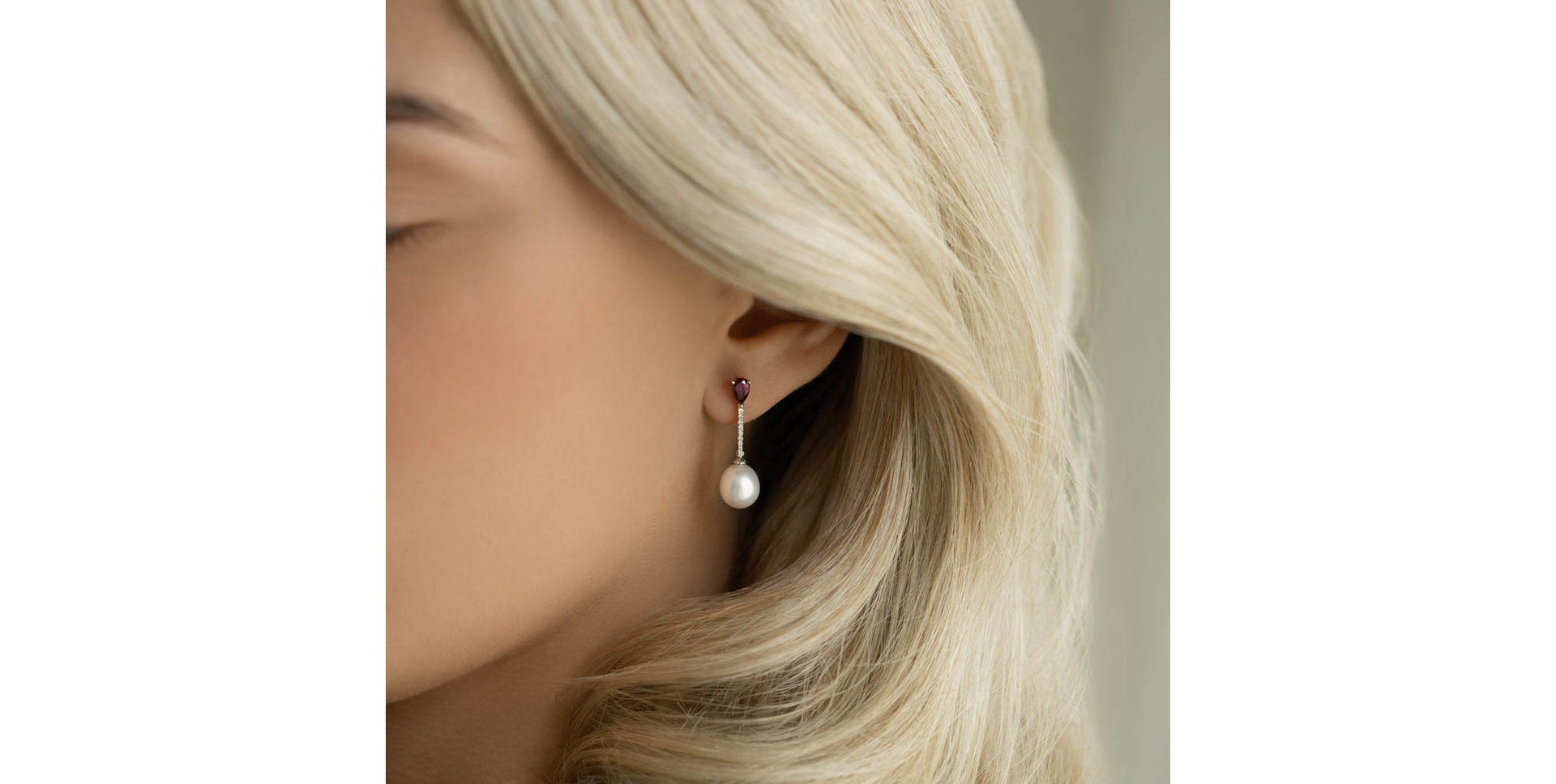 Earrings with Pearl, diamonds and Rhodolite Undersea Passion