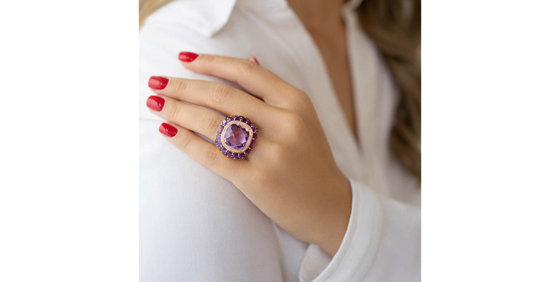 Ring with Amethyst Majesty Passion