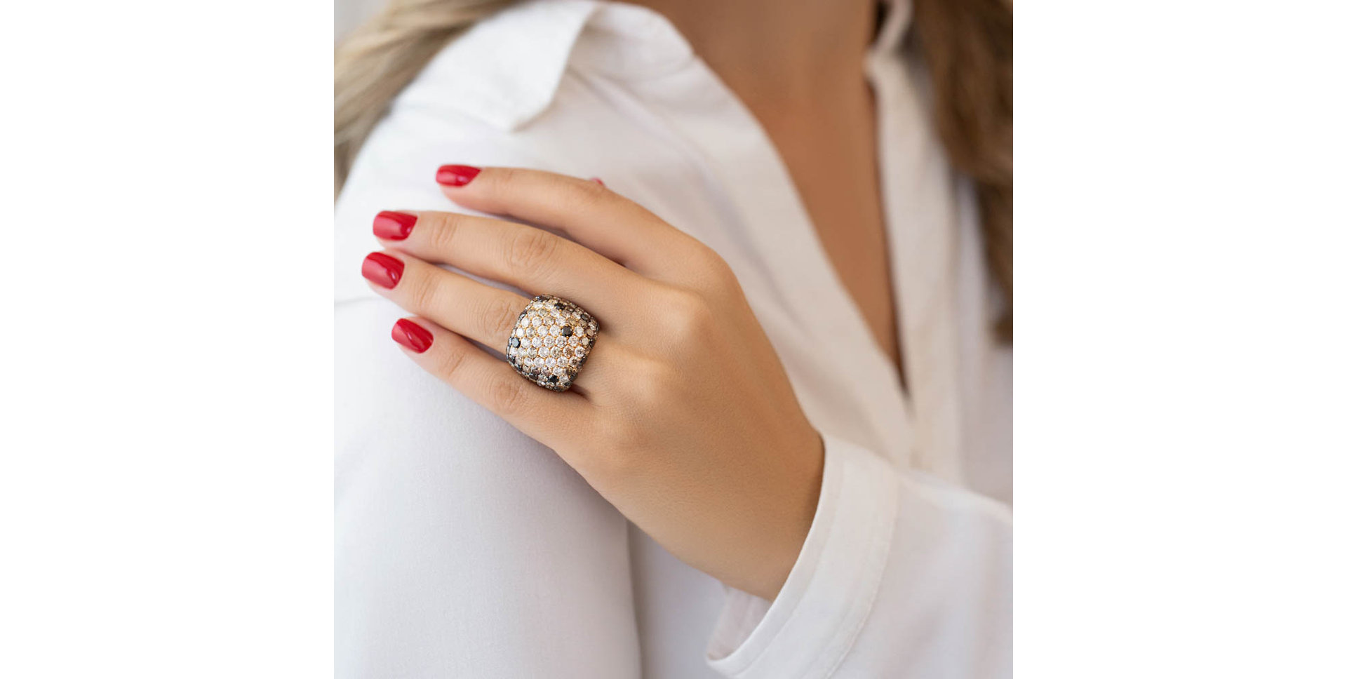 Diamond ring with white, black and brown diamonds Phoenix