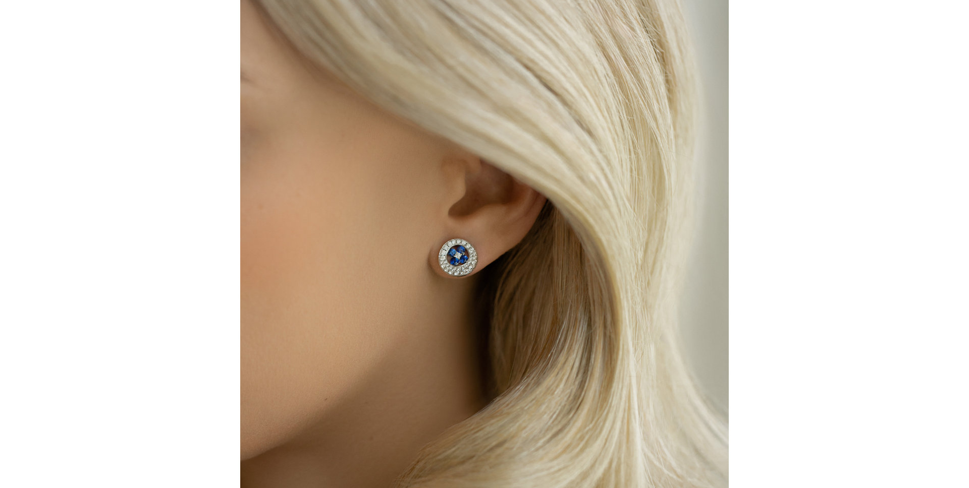Diamond earrings and Sapphire Tatjana