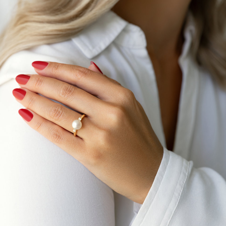Diamond ring with Pearl Golden Treasure