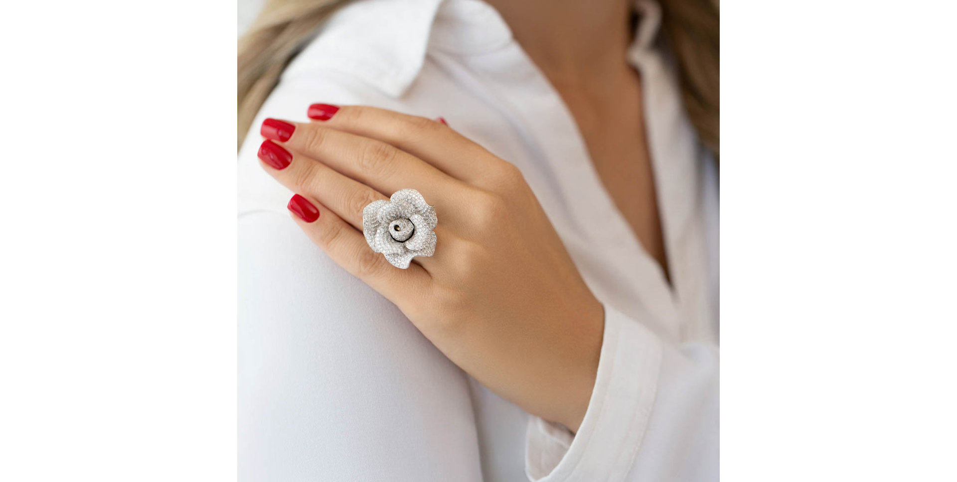 Diamond ring Vendela