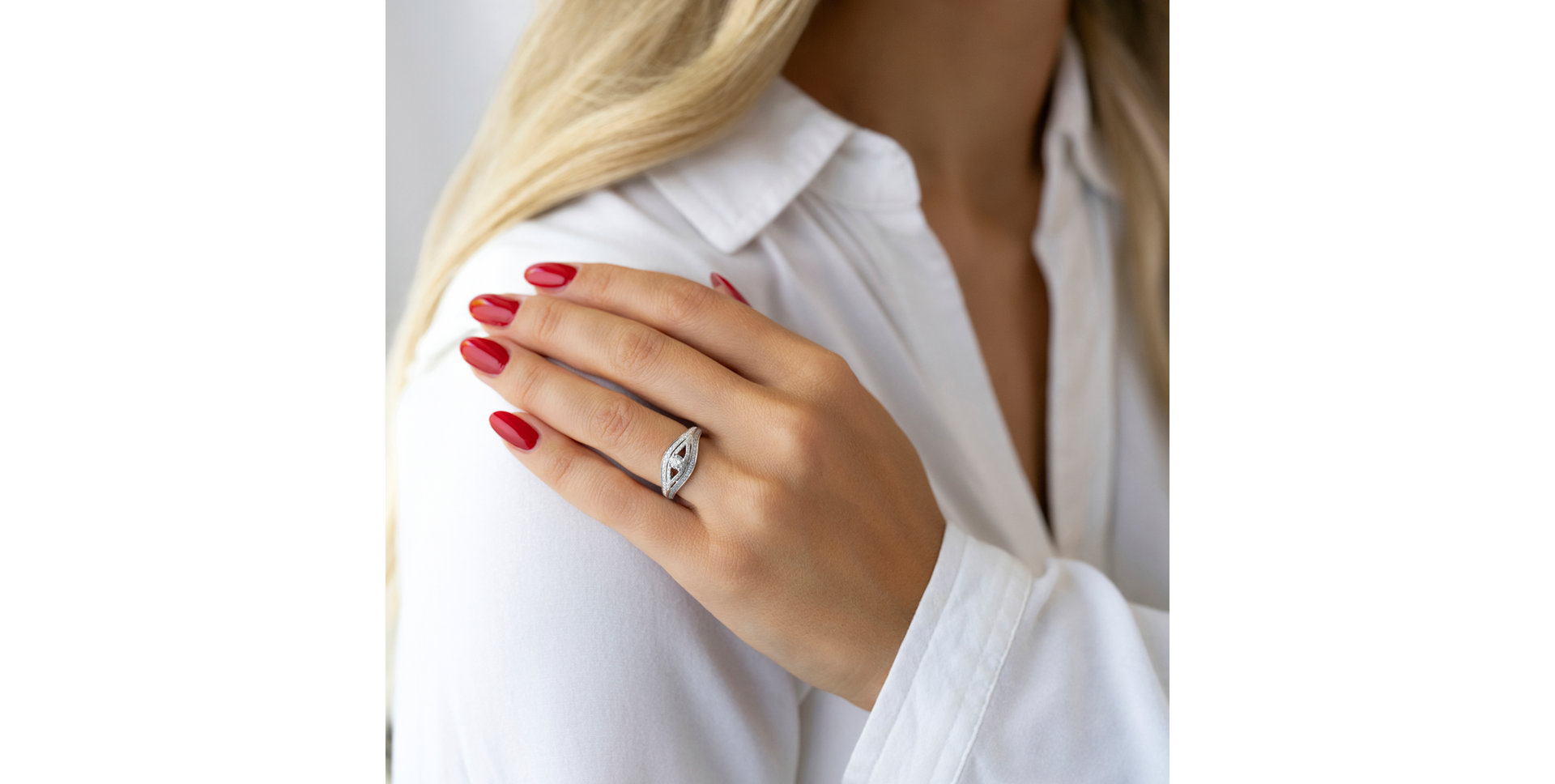 Diamond ring Buffy Expression