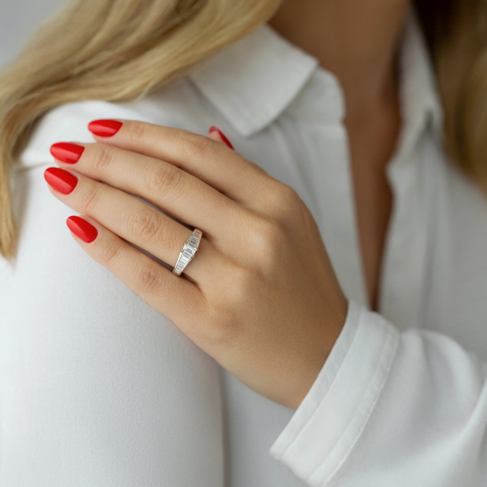 Diamond ring Twilight