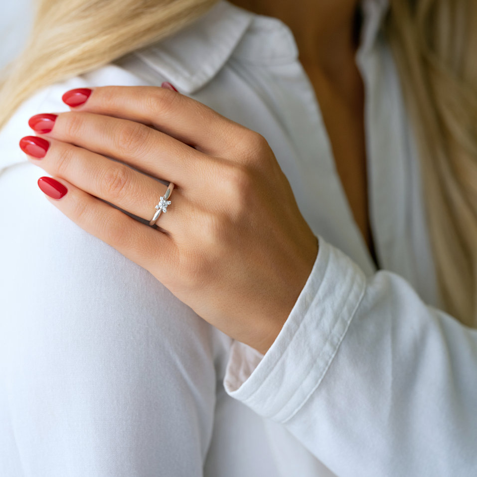 Diamond ring Owen