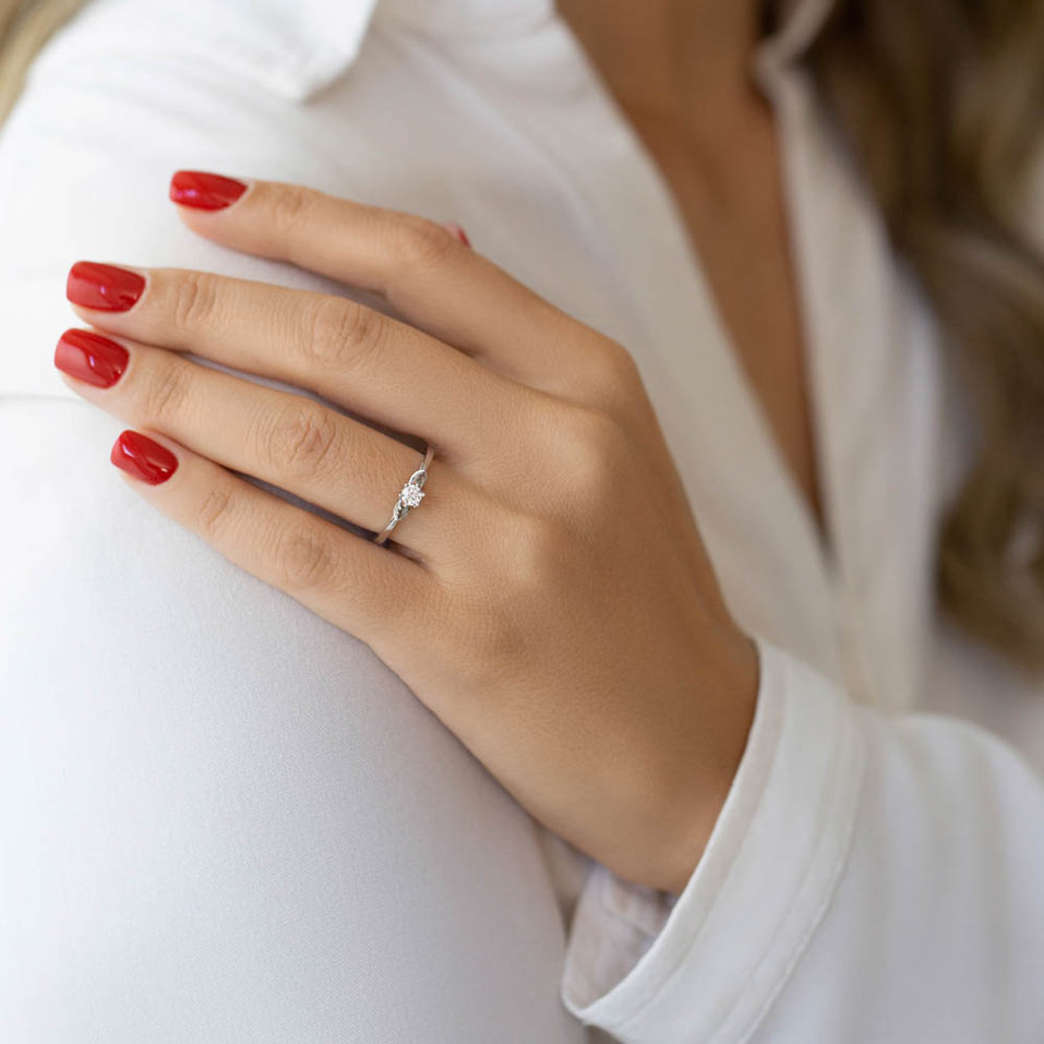 Diamond ring Lovely Moment