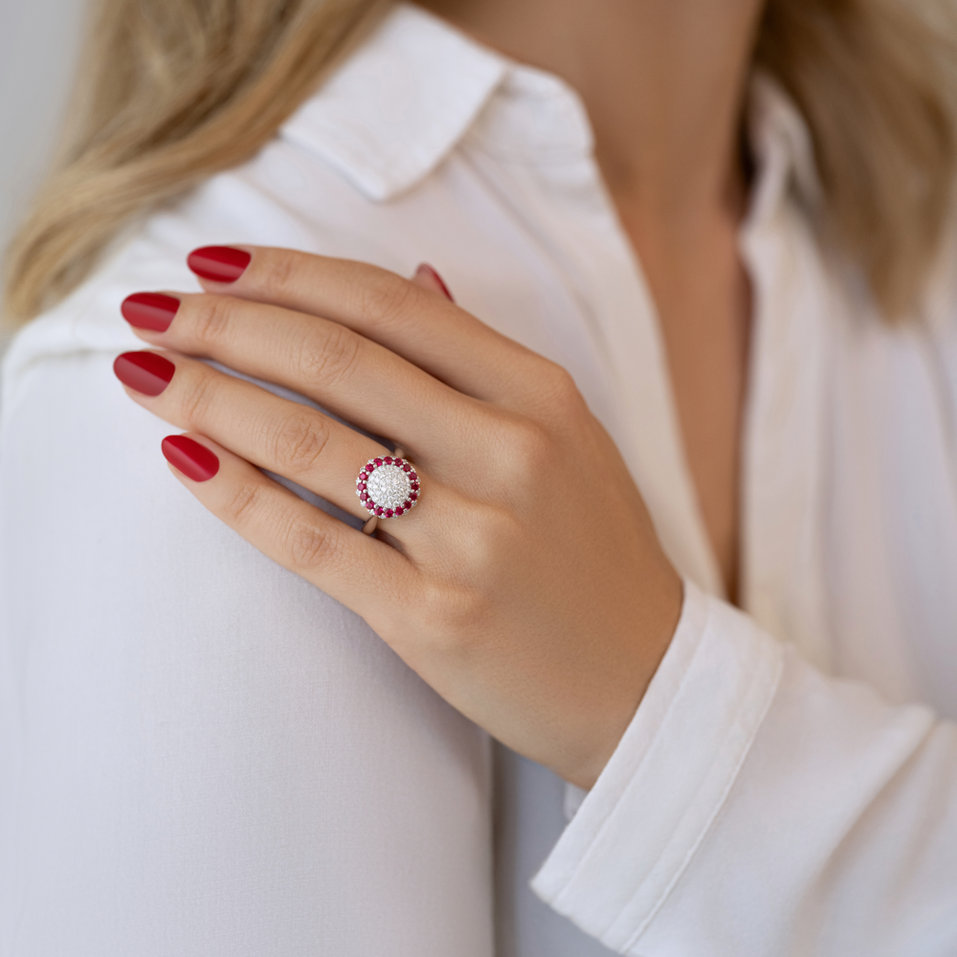 Diamond ring with Ruby Audrey